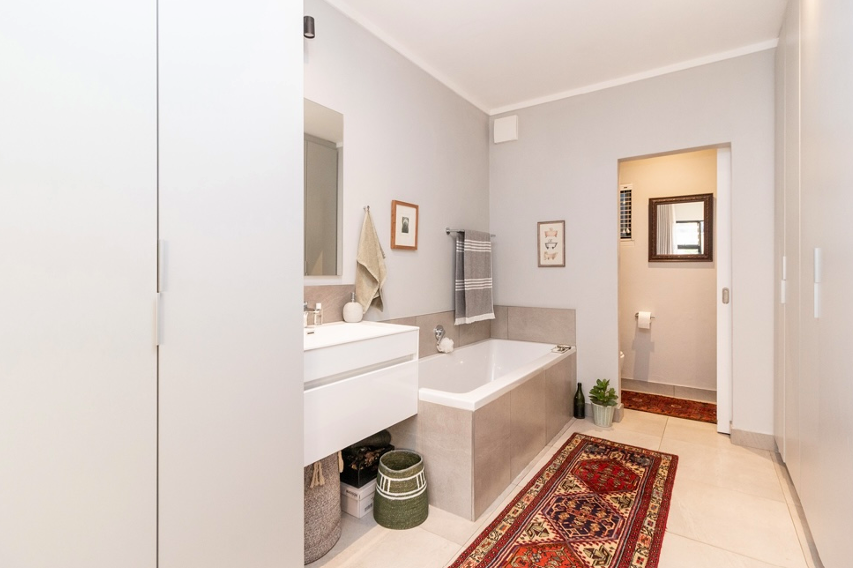 2 Bedroom Property for Sale in Waterkloof Gauteng