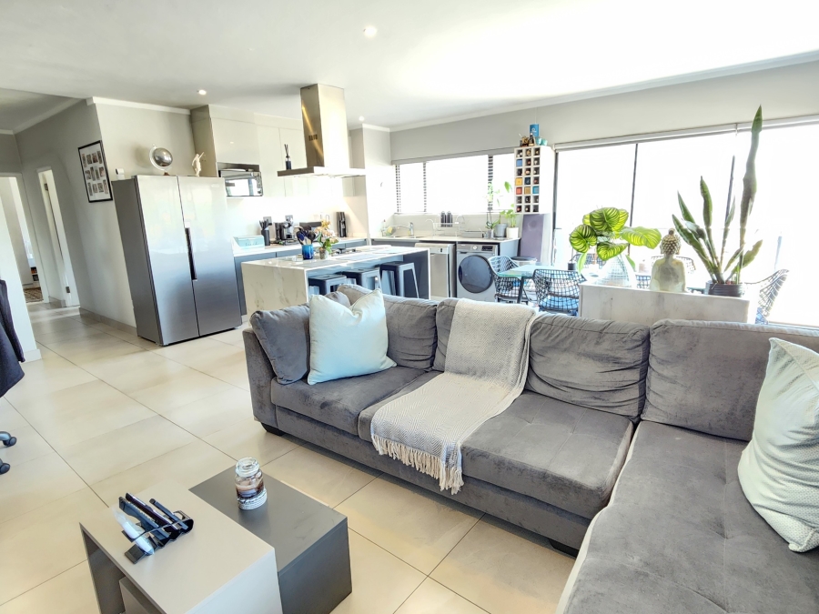 2 Bedroom Property for Sale in Waterkloof Gauteng