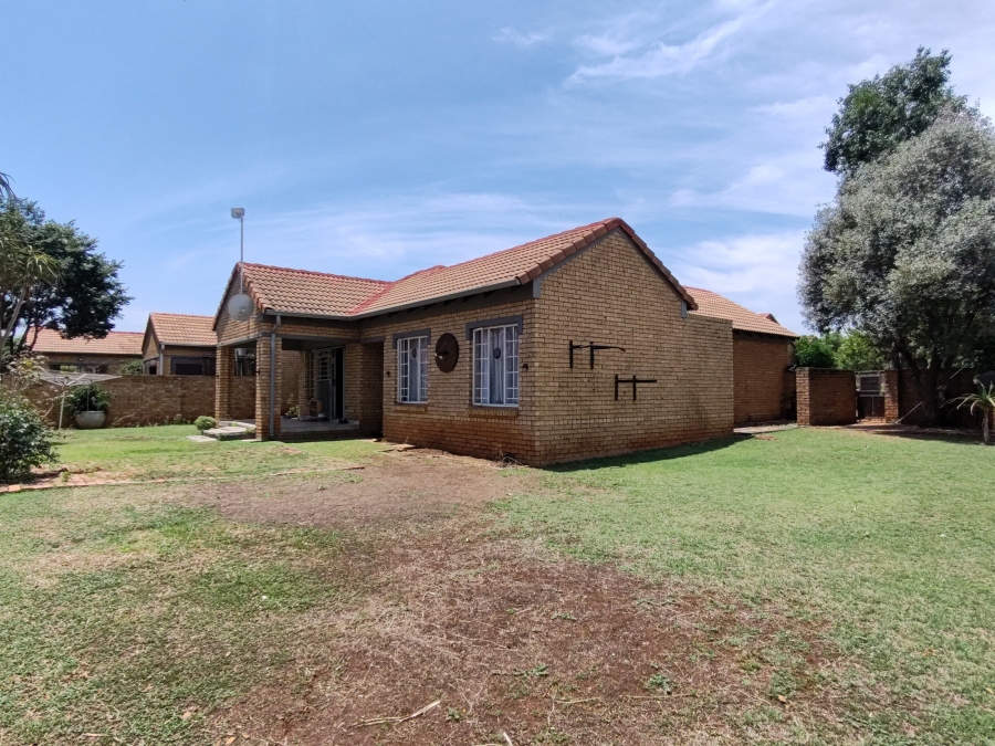 3 Bedroom Property for Sale in Equestria Gauteng