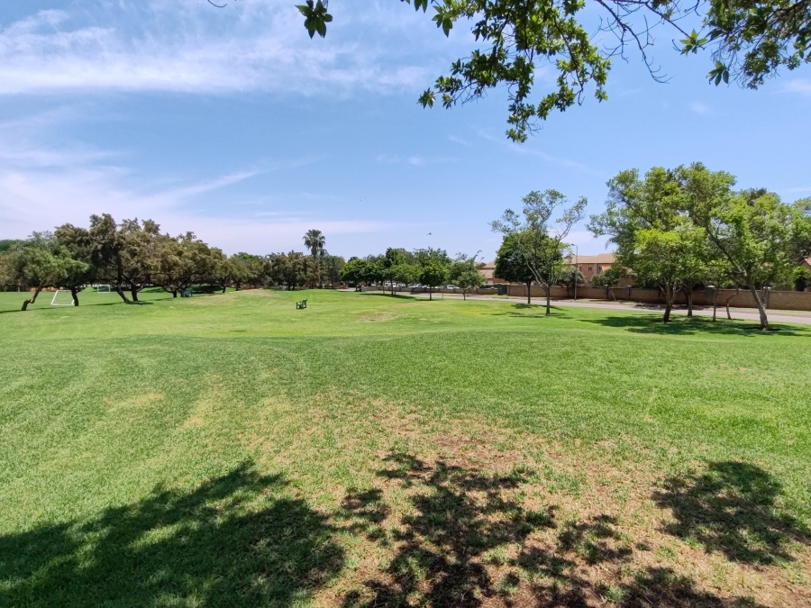 3 Bedroom Property for Sale in Equestria Gauteng