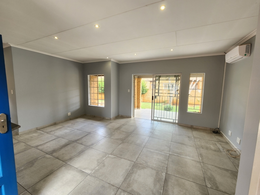 3 Bedroom Property for Sale in Equestria Gauteng