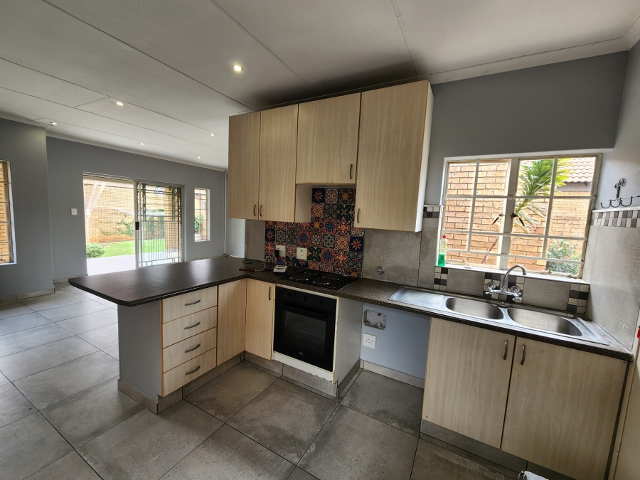 3 Bedroom Property for Sale in Equestria Gauteng