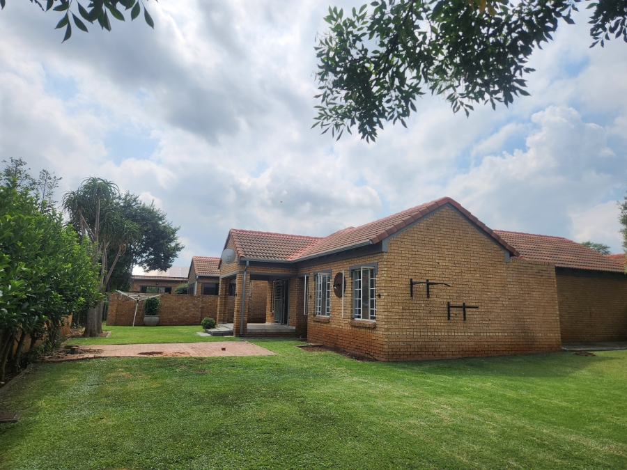 3 Bedroom Property for Sale in Equestria Gauteng