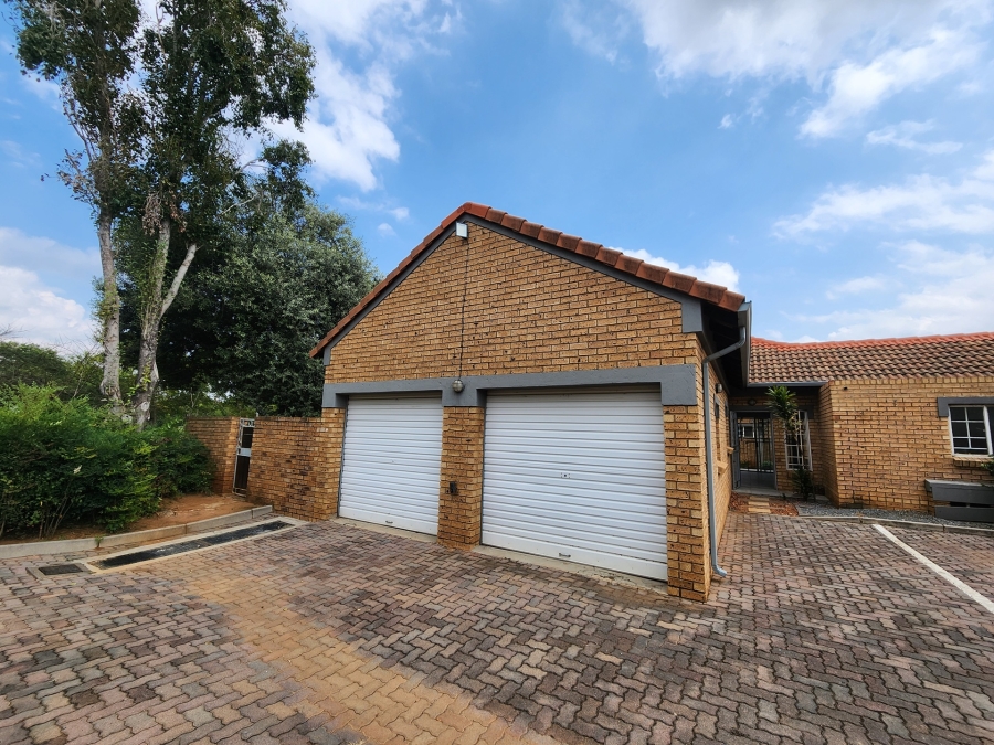 3 Bedroom Property for Sale in Equestria Gauteng
