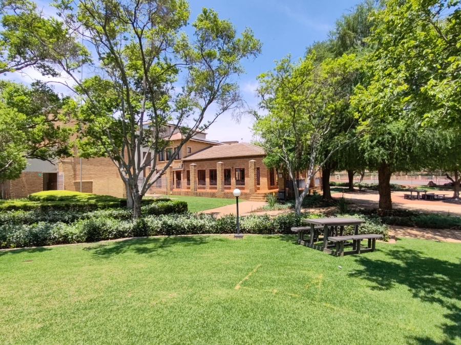 3 Bedroom Property for Sale in Equestria Gauteng