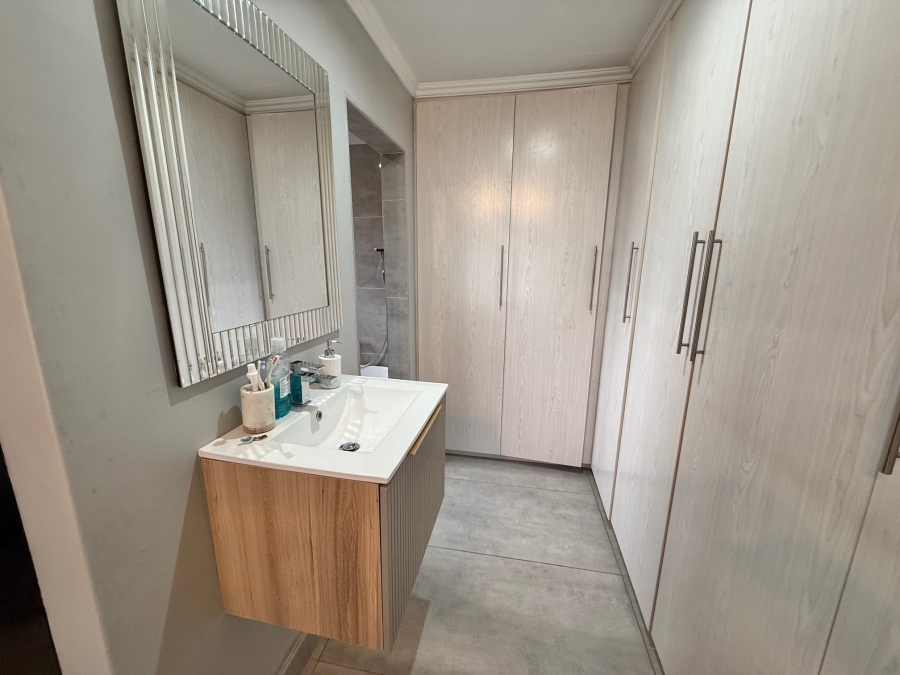 3 Bedroom Property for Sale in Olympus AH Gauteng