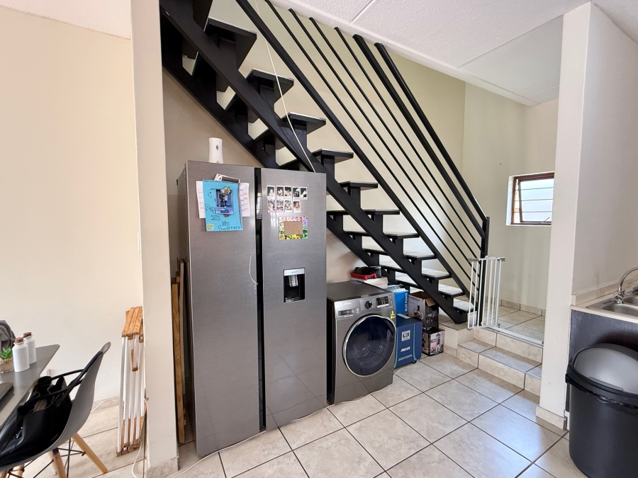 2 Bedroom Property for Sale in Pretorius Park Gauteng