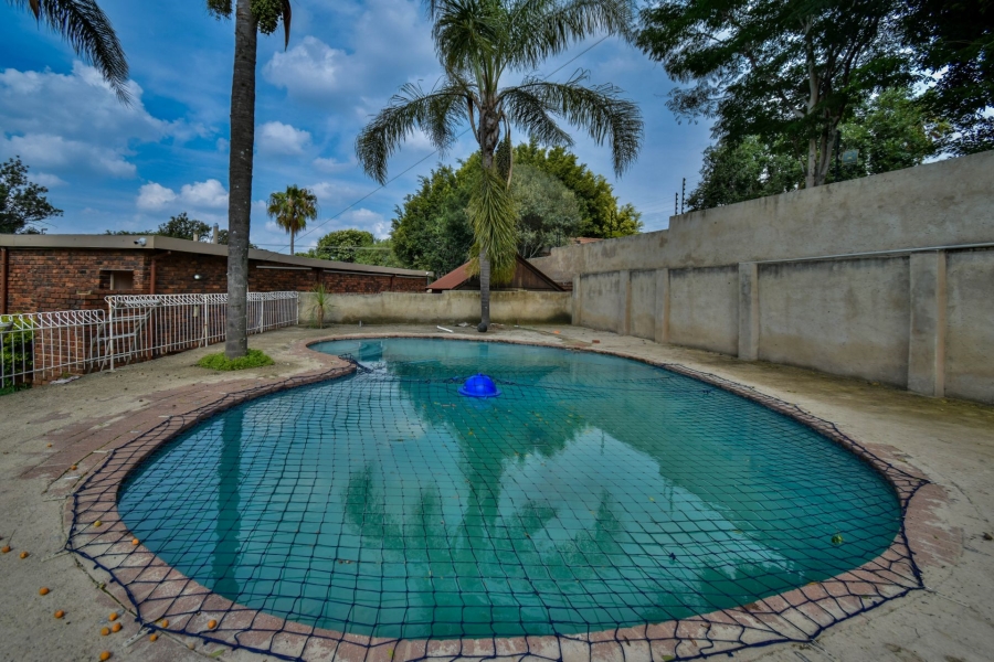 4 Bedroom Property for Sale in Waterkloof Glen Gauteng