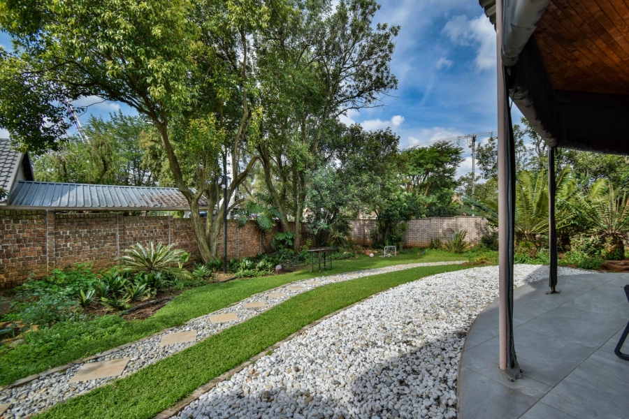 4 Bedroom Property for Sale in Waterkloof Glen Gauteng