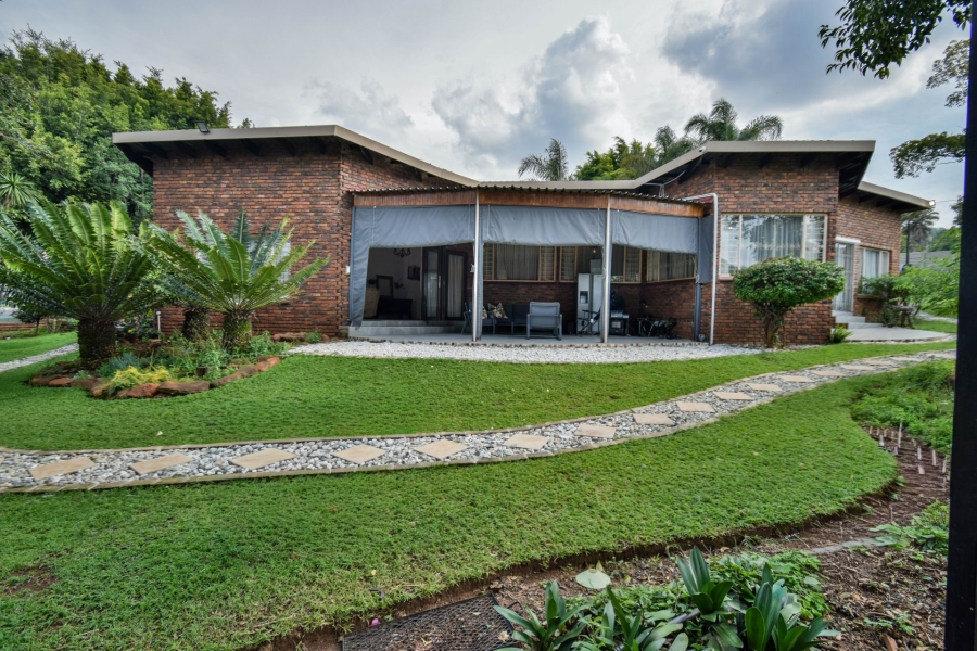 4 Bedroom Property for Sale in Waterkloof Glen Gauteng
