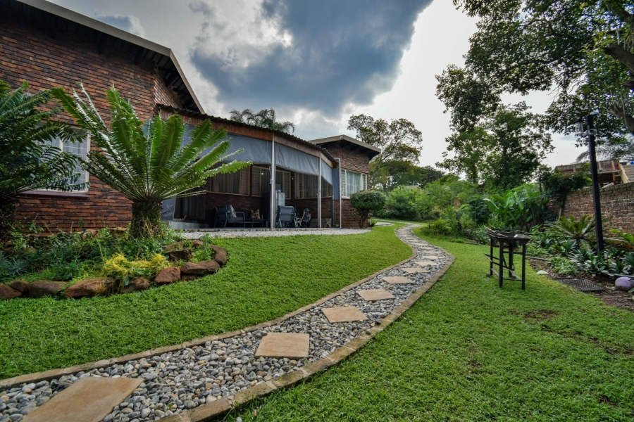 4 Bedroom Property for Sale in Waterkloof Glen Gauteng