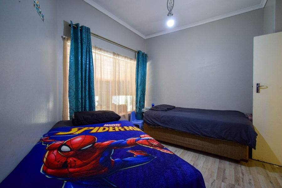 4 Bedroom Property for Sale in Waterkloof Glen Gauteng