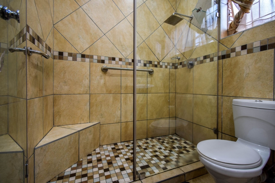 4 Bedroom Property for Sale in Waterkloof Glen Gauteng