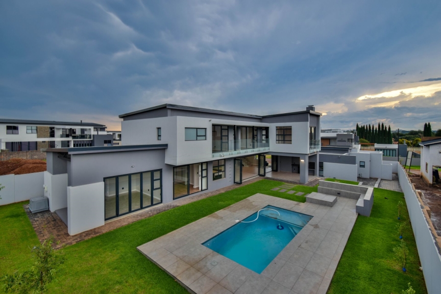 5 Bedroom Property for Sale in Midstream Heights Gauteng