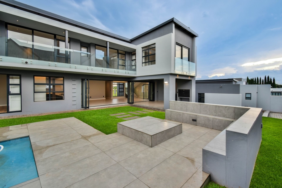 5 Bedroom Property for Sale in Midstream Heights Gauteng