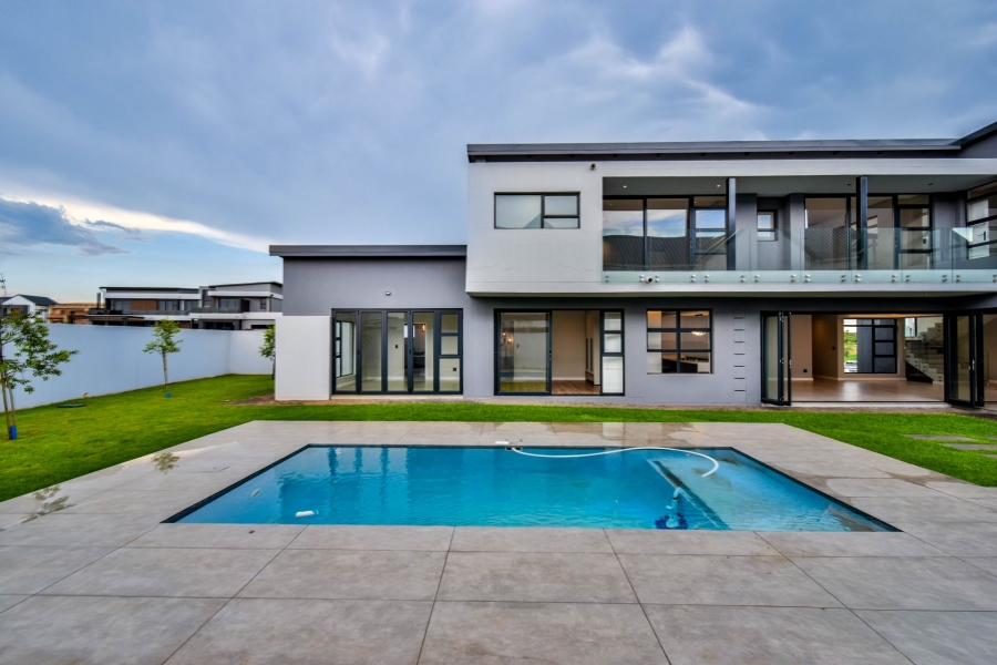 5 Bedroom Property for Sale in Midstream Heights Gauteng