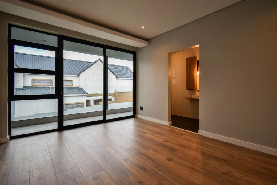 5 Bedroom Property for Sale in Midstream Heights Gauteng