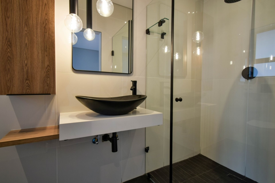 5 Bedroom Property for Sale in Midstream Heights Gauteng