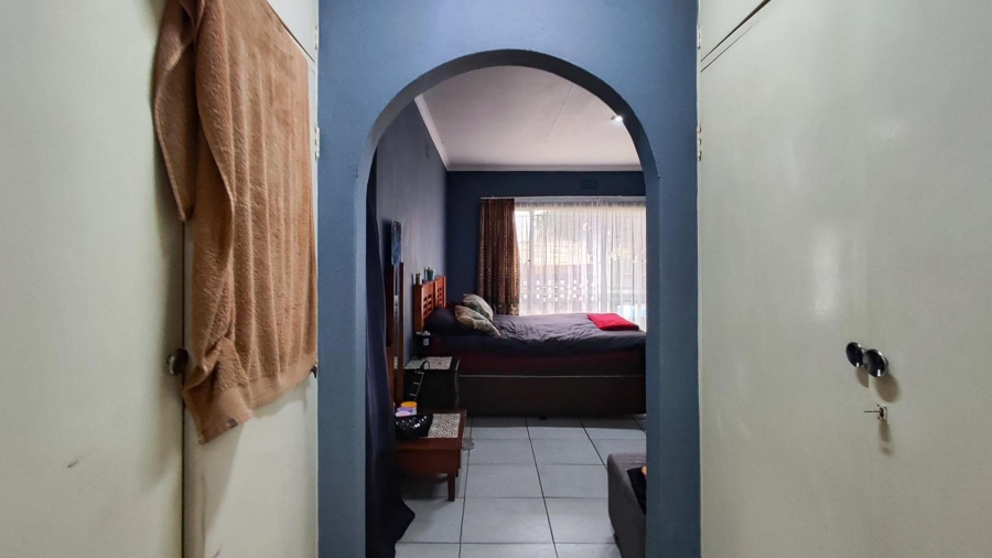 3 Bedroom Property for Sale in Barvallen Gauteng