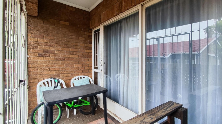3 Bedroom Property for Sale in Barvallen Gauteng