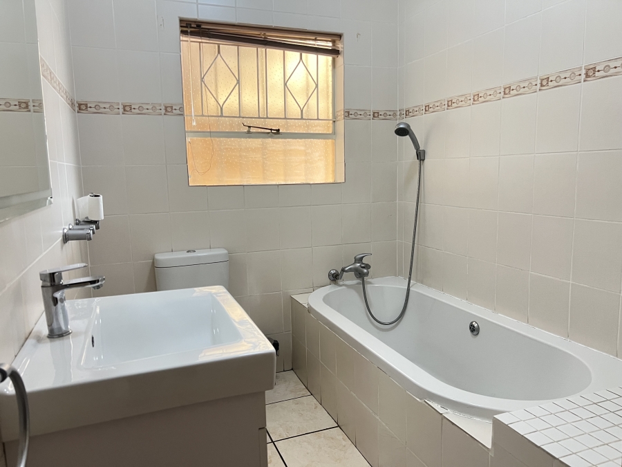 4 Bedroom Property for Sale in Brackendowns Gauteng