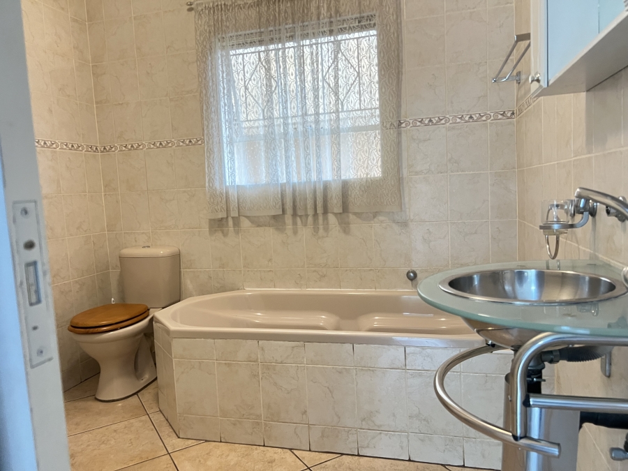 4 Bedroom Property for Sale in Brackendowns Gauteng