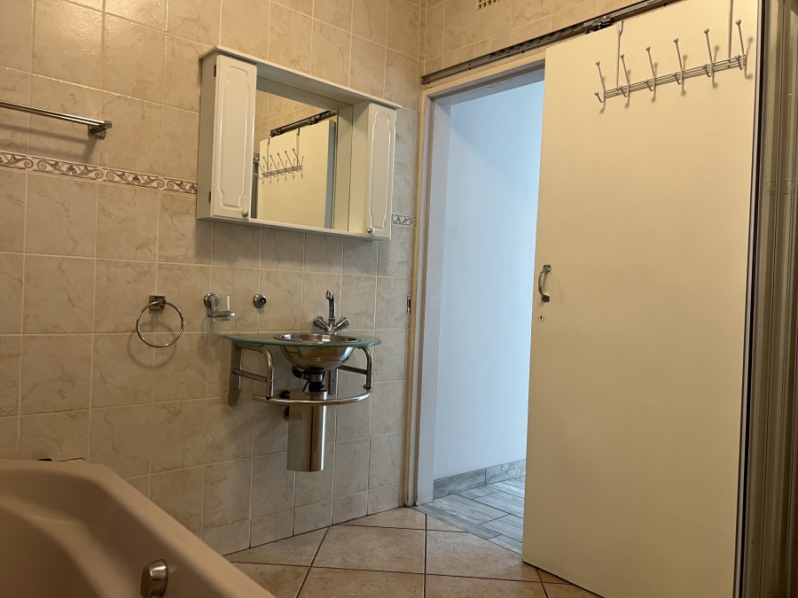 4 Bedroom Property for Sale in Brackendowns Gauteng