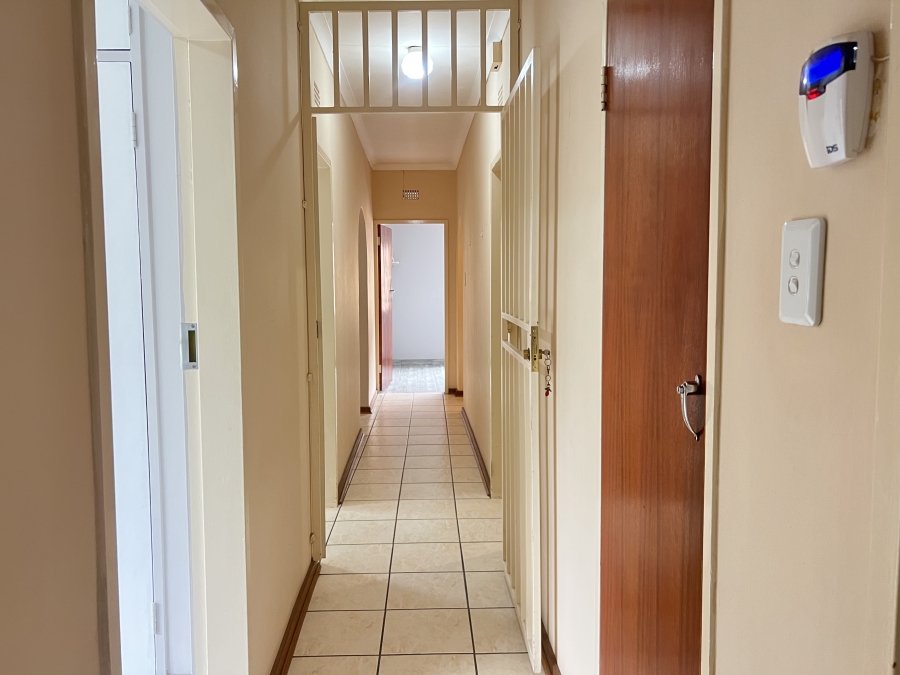 4 Bedroom Property for Sale in Brackendowns Gauteng