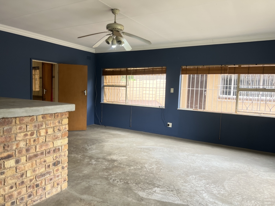 4 Bedroom Property for Sale in Brackendowns Gauteng