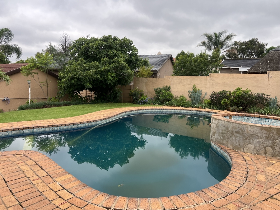 4 Bedroom Property for Sale in Brackendowns Gauteng