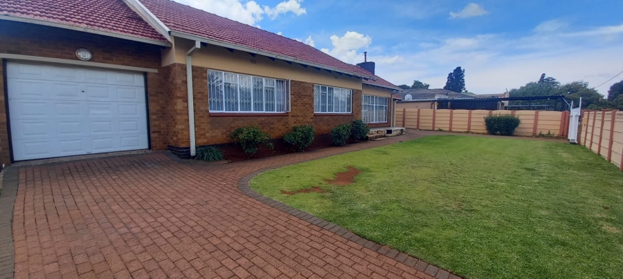 3 Bedroom Property for Sale in Hazeldene Gauteng