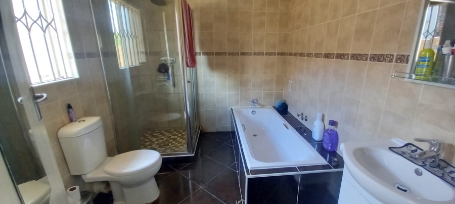 3 Bedroom Property for Sale in Hazeldene Gauteng