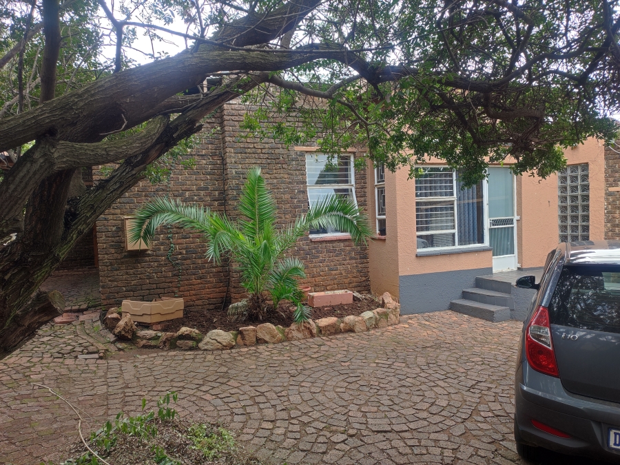 3 Bedroom Property for Sale in Hazeldene Gauteng
