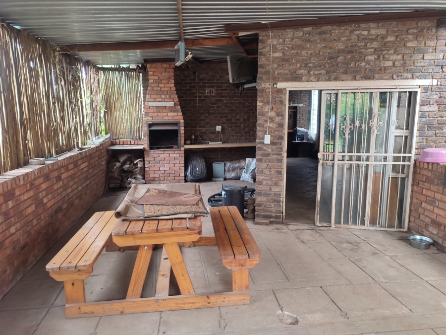 3 Bedroom Property for Sale in Hazeldene Gauteng