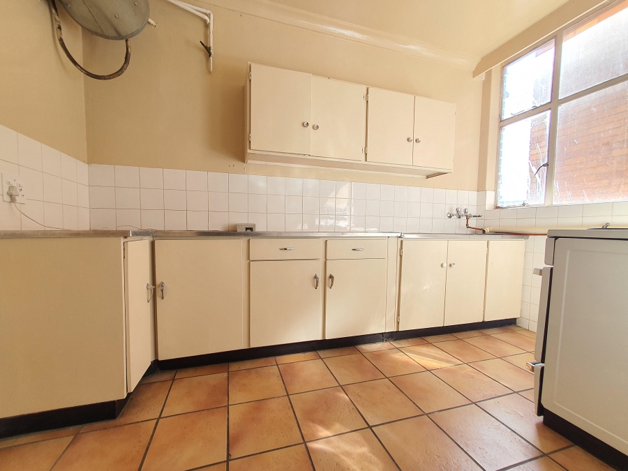 To Let 1 Bedroom Property for Rent in Randhart Gauteng