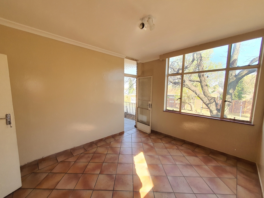 To Let 1 Bedroom Property for Rent in Randhart Gauteng