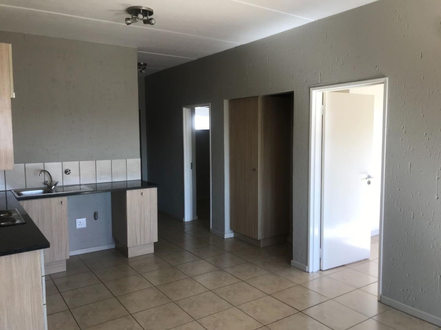 To Let 2 Bedroom Property for Rent in Ferndale Gauteng