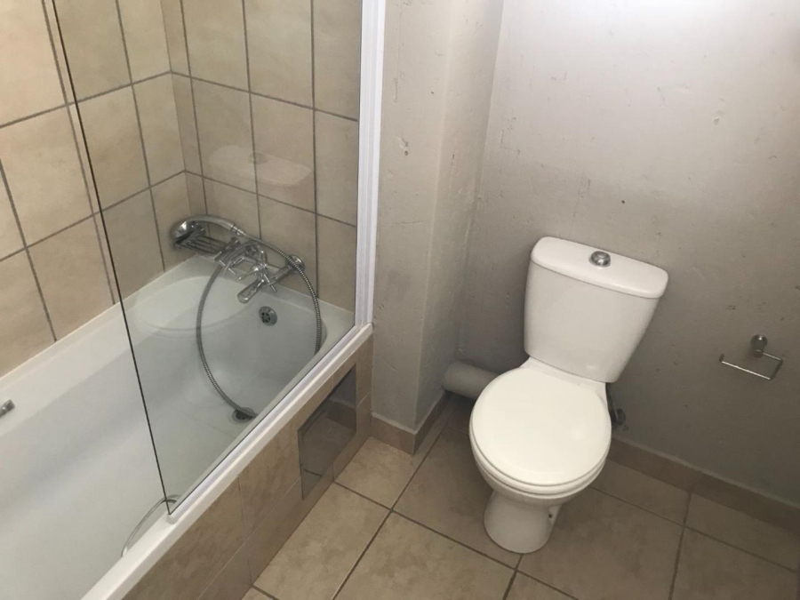 To Let 2 Bedroom Property for Rent in Ferndale Gauteng
