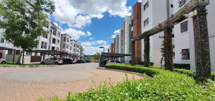 To Let 2 Bedroom Property for Rent in Ferndale Gauteng