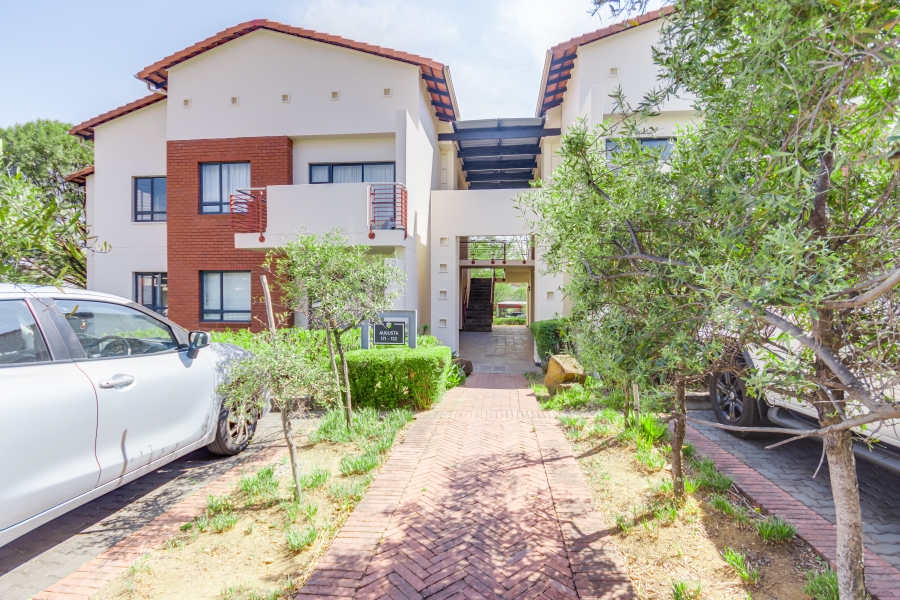 1 Bedroom Property for Sale in Jackal Creek Golf Estate Gauteng