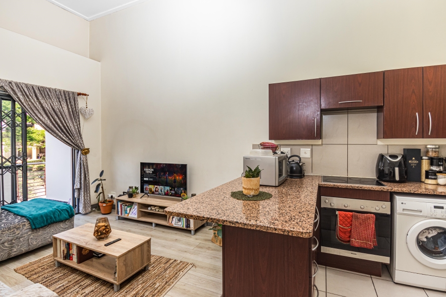 1 Bedroom Property for Sale in Jackal Creek Golf Estate Gauteng