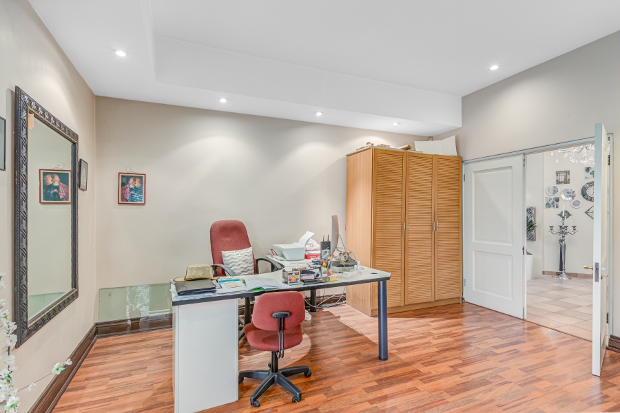 To Let 5 Bedroom Property for Rent in Dainfern Golf Estate Gauteng