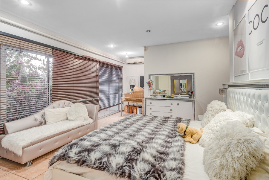 To Let 5 Bedroom Property for Rent in Dainfern Golf Estate Gauteng