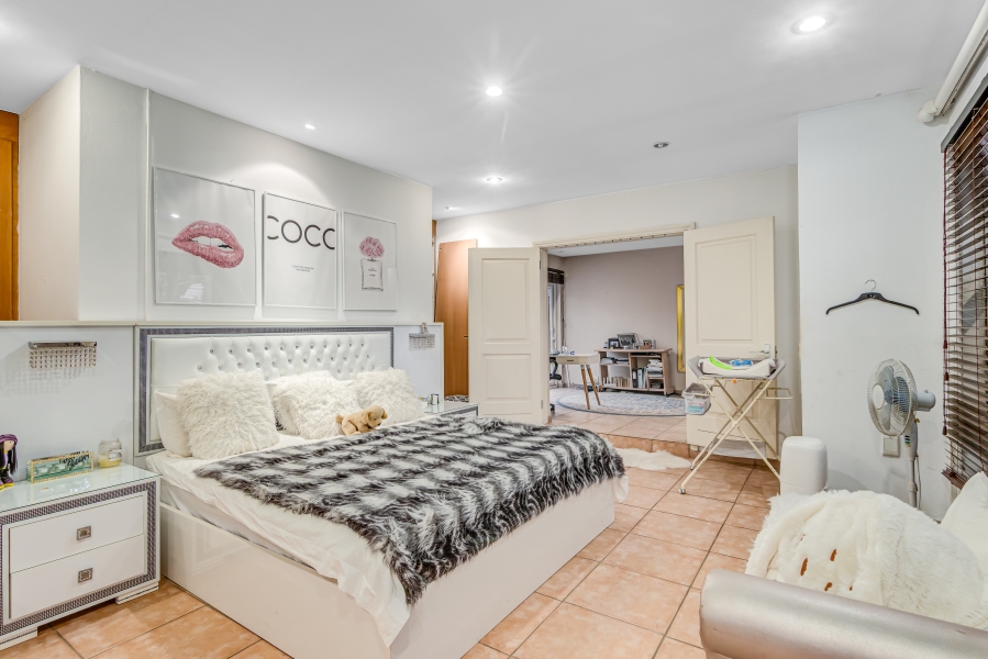 To Let 5 Bedroom Property for Rent in Dainfern Golf Estate Gauteng