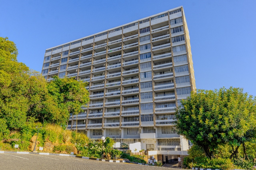 To Let 1 Bedroom Property for Rent in Parktown Gauteng