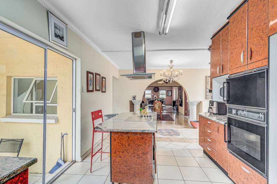 5 Bedroom Property for Sale in Kyalami Estates Gauteng