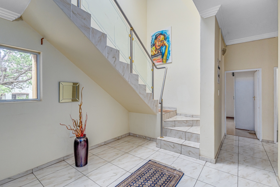 5 Bedroom Property for Sale in Kyalami Estates Gauteng