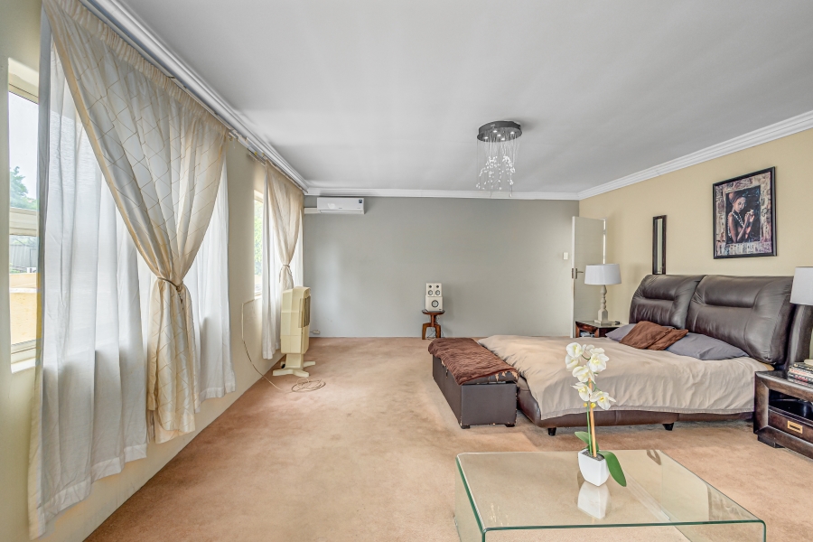 5 Bedroom Property for Sale in Kyalami Estates Gauteng