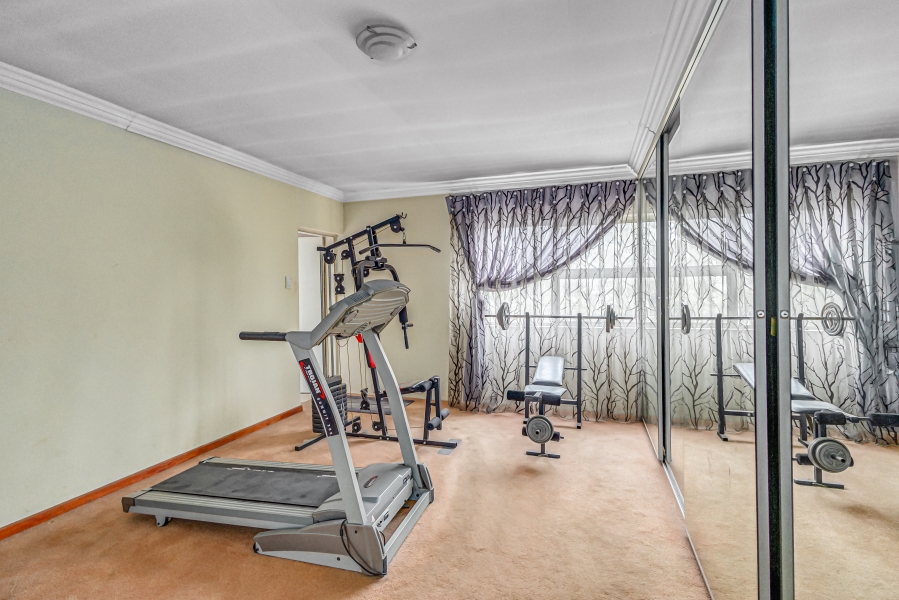 5 Bedroom Property for Sale in Kyalami Estates Gauteng