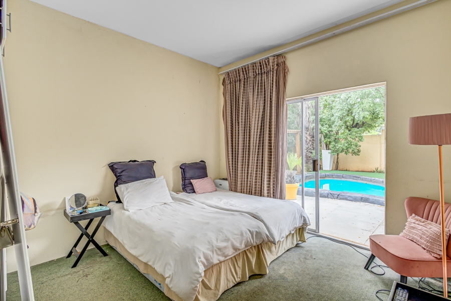 5 Bedroom Property for Sale in Kyalami Estates Gauteng